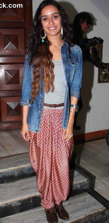 Shraddha Kapoor Singing Debut Recording Work Look