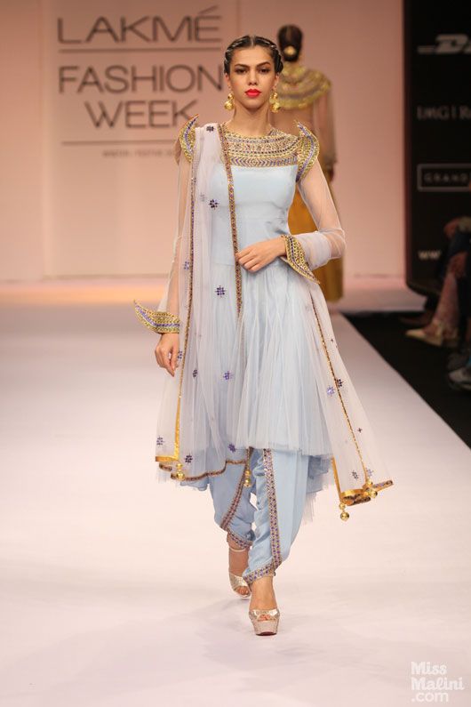 Shop Designer Salwar suits at G3fashion Ways of draping a Dupatta, royal style