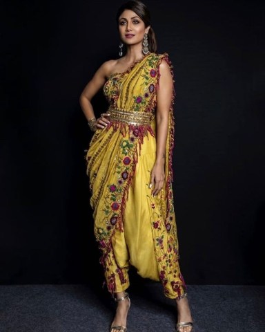 shlipa shetty in yellow saree
