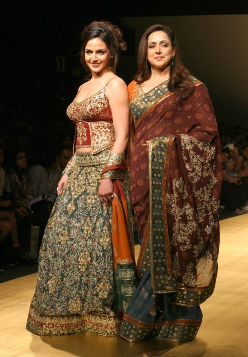 Matching Outfit Elements