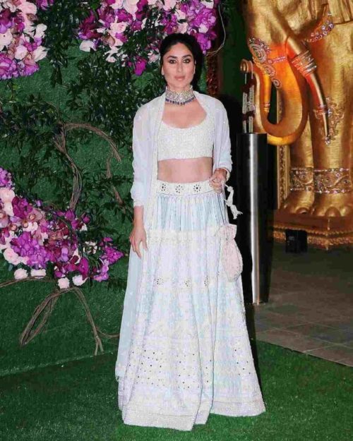 Kareena in Manish Malhotra lehenga choli at Akash Ambani wedding