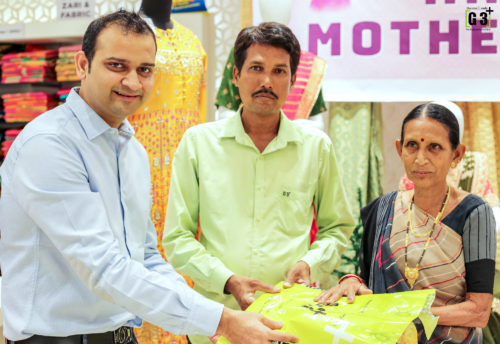 Mr. Jigar Patel Appreciated & Honored by Offering them Gifts