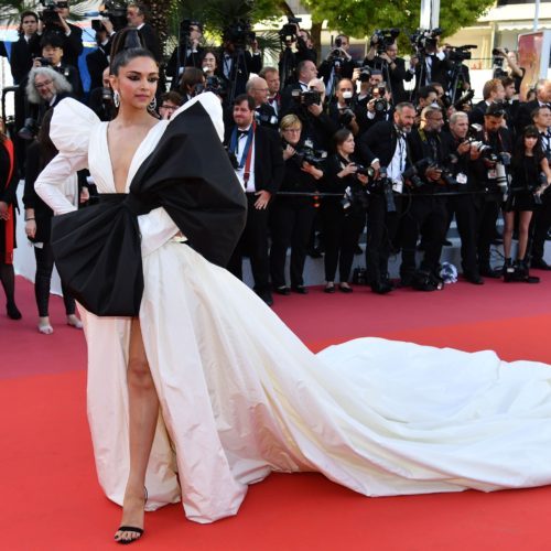 Deepika Padukone slay at Red Carpet 2019