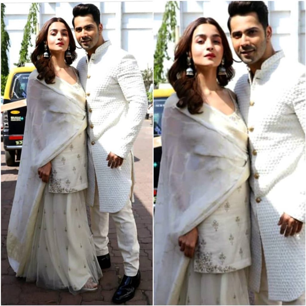 How to Style a White Kurti