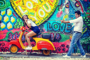 graffitti shoot, graffitti wallpaper, pre wedding graffitti shoot ideas