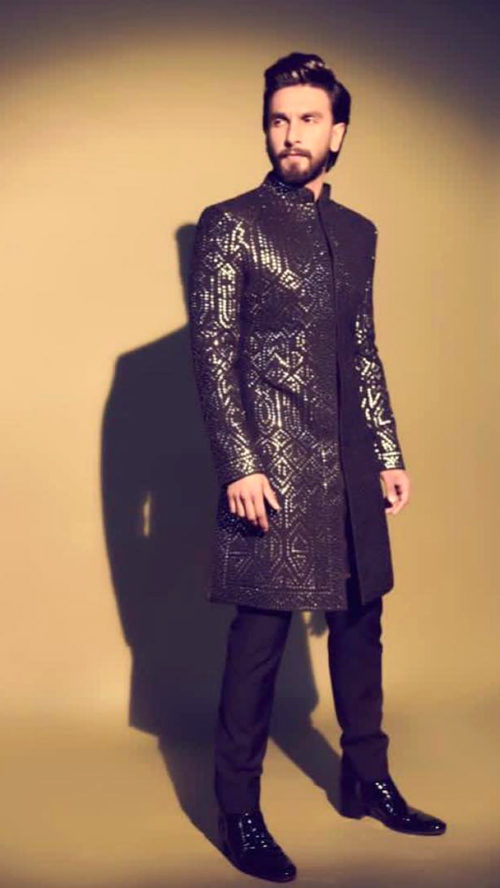 ranveer singh reception in black sherwani