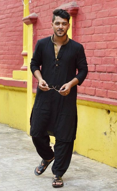 pathanis solid combination for men