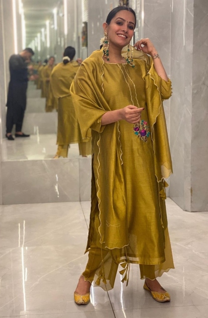 anita-hassanandini-diwali-2020, Bollywood Diwali party 2020