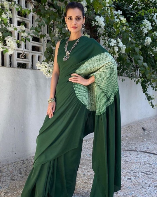 party wear green saree, dia mirza in green saree,