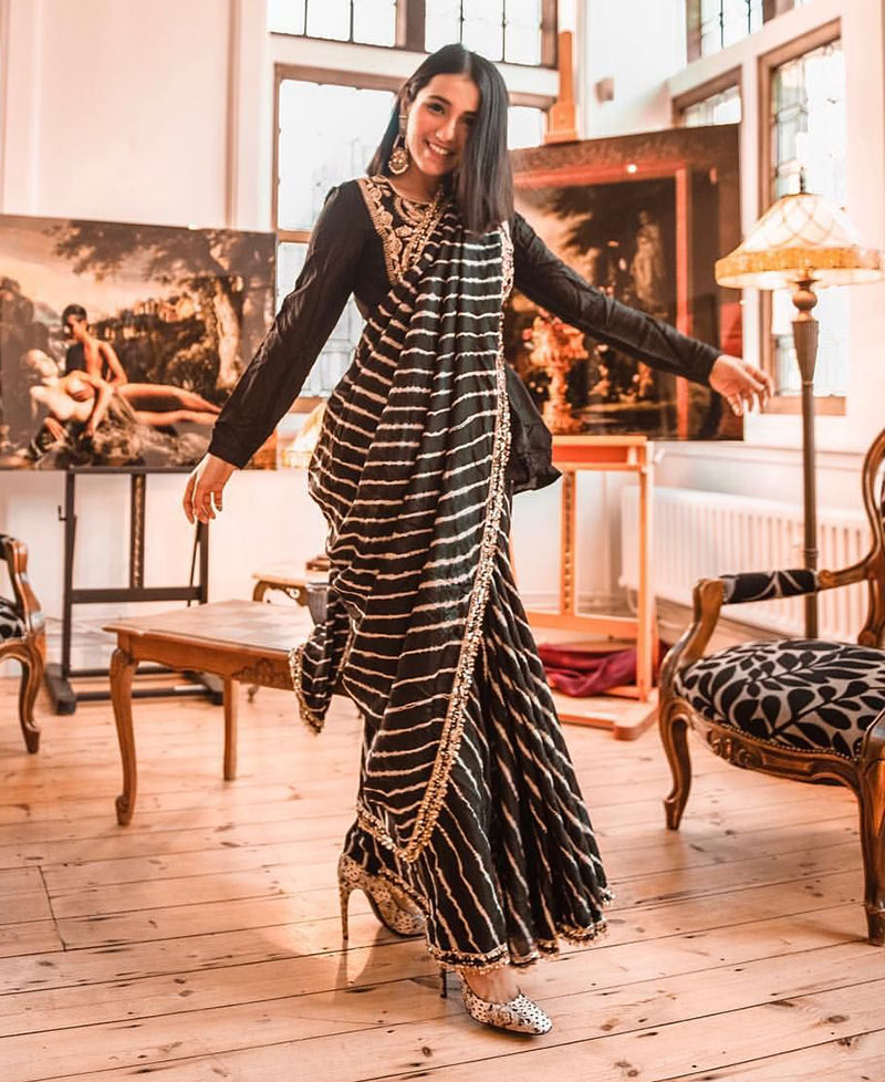 saree with kurti blouse Stripe saree with kurti blouse