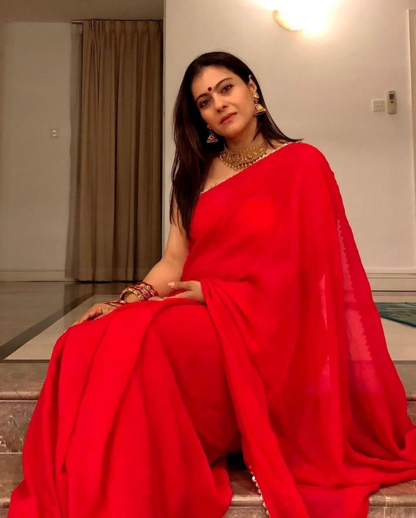 kajol is in red saree for karvachuth