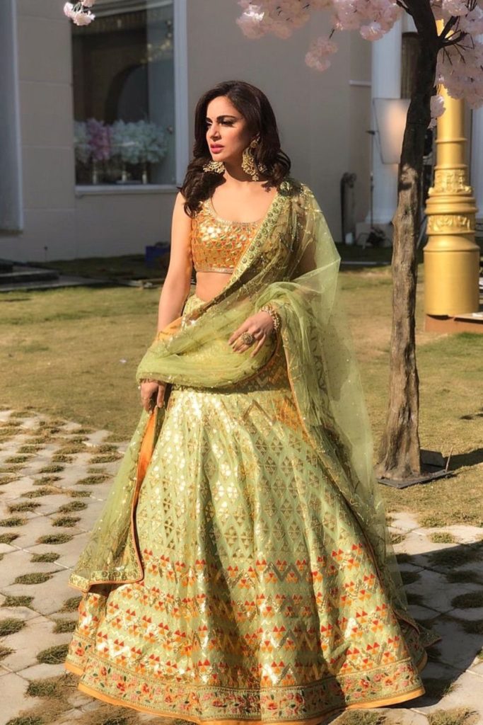 TV Actress Shraddha Arya in Green Lehenga shraddha arya in green lehenga design, kundali bhagya preeta dress