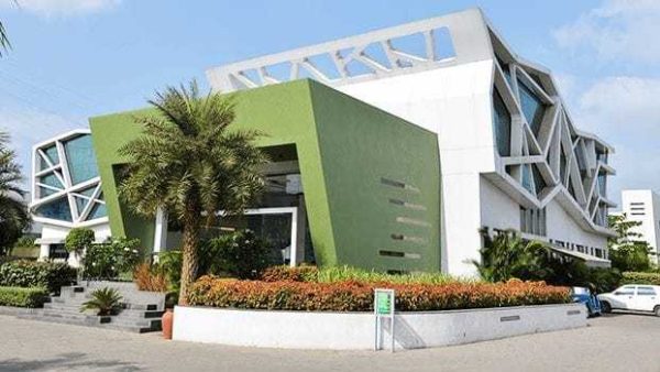 resort in surat for pre wedding shoot