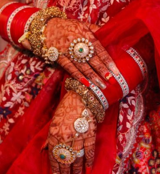 mehndi artist in surat