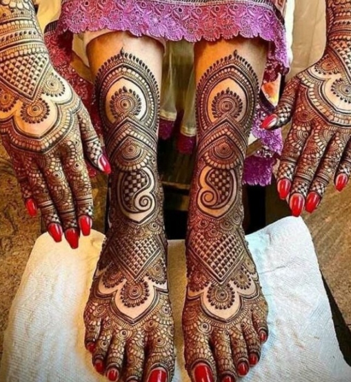 mehndi artist in surat