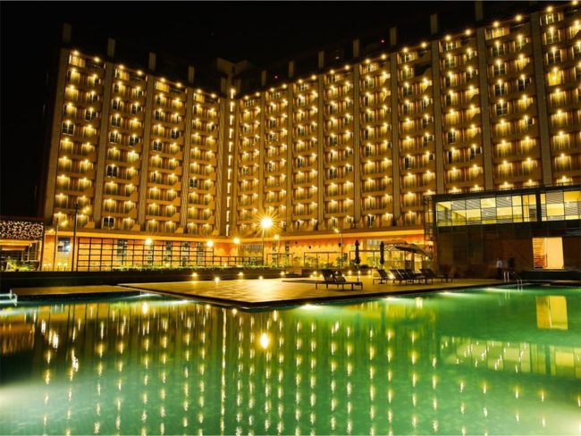 weekend address restaurant