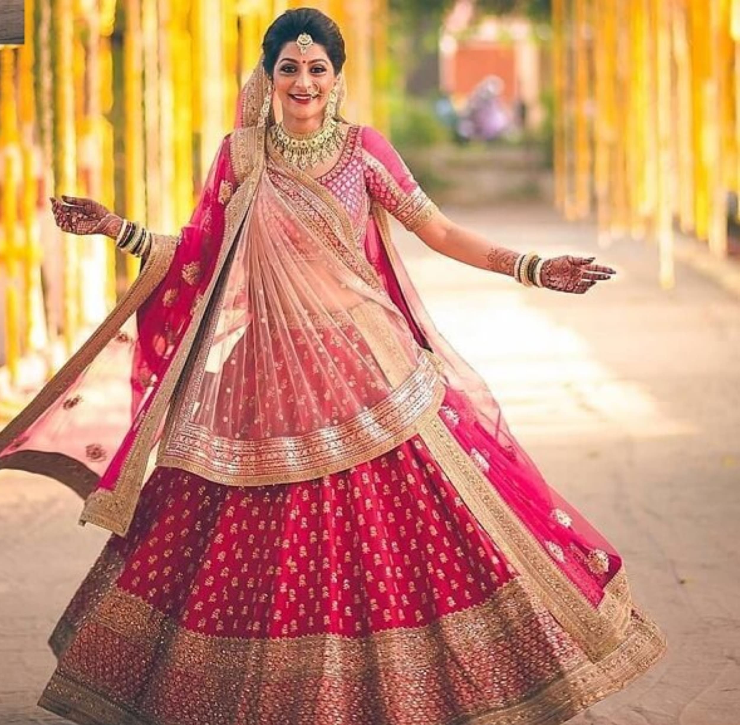 dupatta draping on lehenga