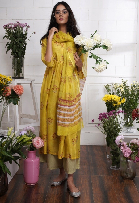 Designer salwar kameez for party function