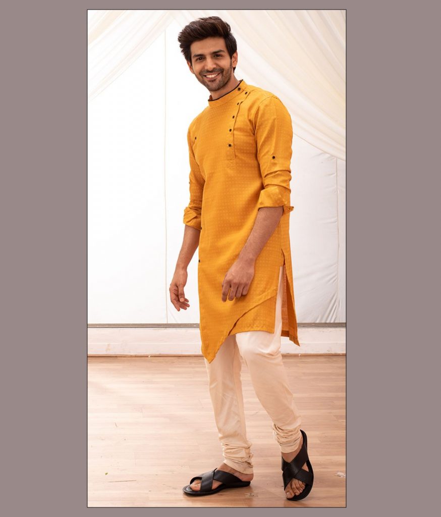 Kartik Aryan in Kurta Pajama