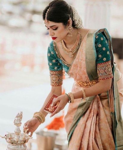 South Indian bride in minimalist style