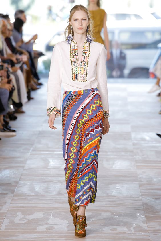 Fitted bohemian skirt