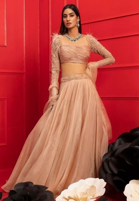 Pastel wedding outfit ideas