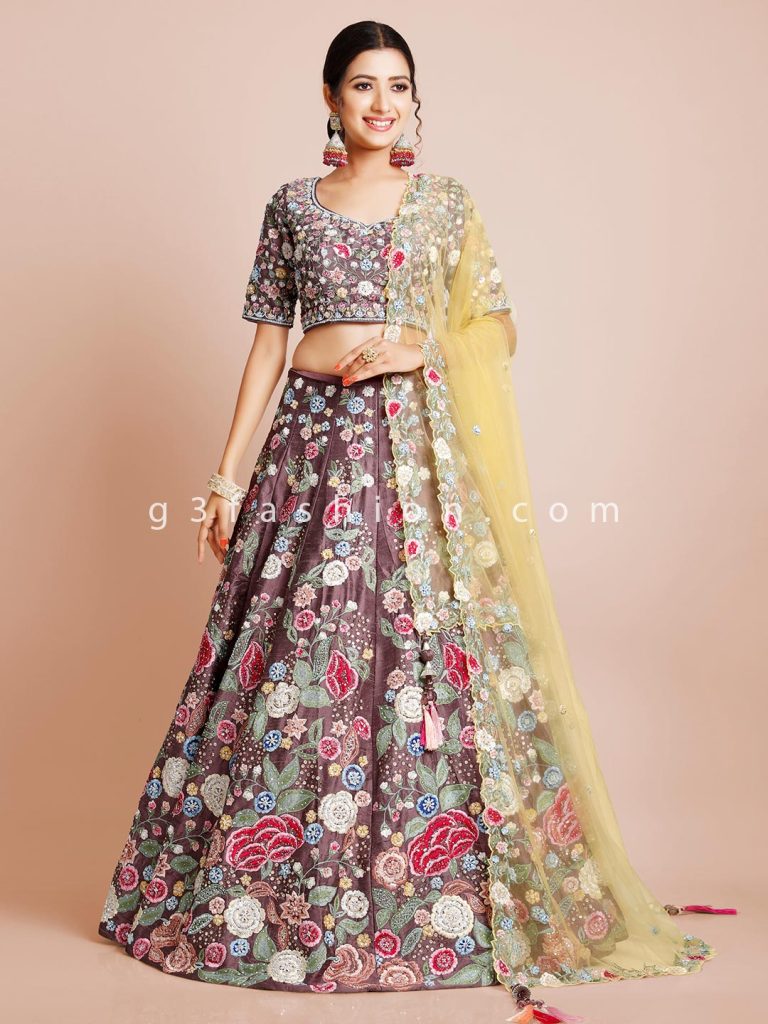 3D style Mehendi Outfit