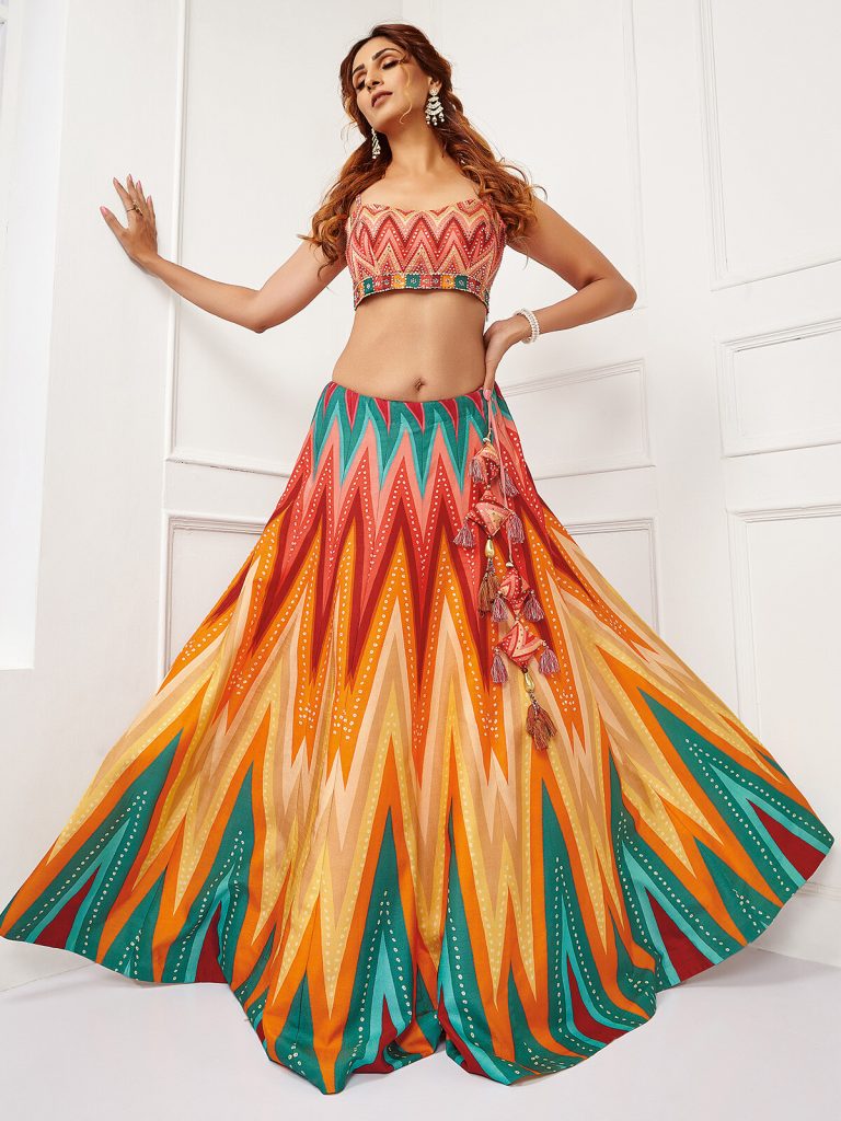 Modern Mehendi Outfit