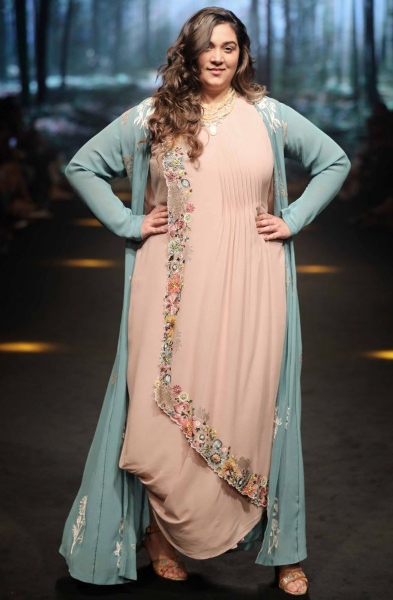 Plus Size Wedding Outfit