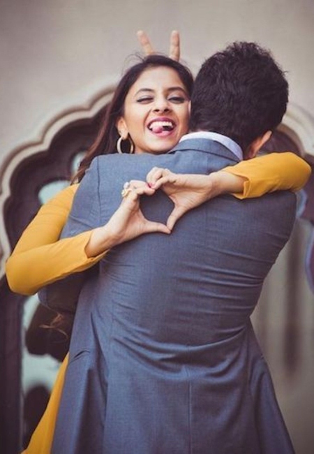 Poses For Pre-Wedding Photoshoot