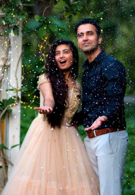 Poses For Pre-Wedding Photoshoot