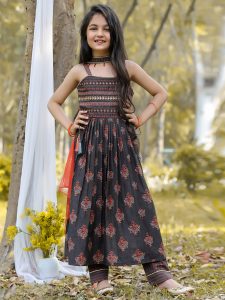 salwar suit for girls