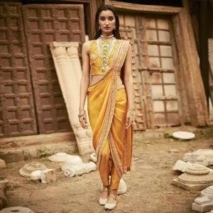 naarrow pleated pallu