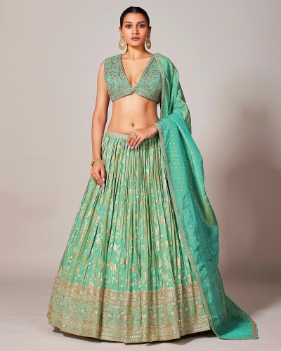 One-Sided Shoulder Dupatta Drape