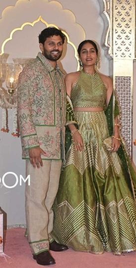 Jay Shetty’s Elegant Indo Western Outfit for Indian wedding