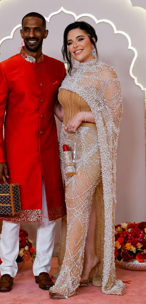 Mona Kattan’s Choice of Clutch Trend