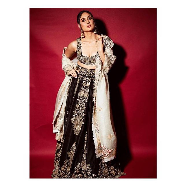 Black Lehengas: Perfect Ethnic Fashionwear for Glamorous Appearance