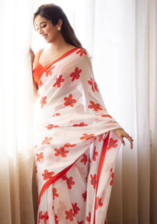 Jhanvi Kapoor Saree Trends in Vintage Fashion
