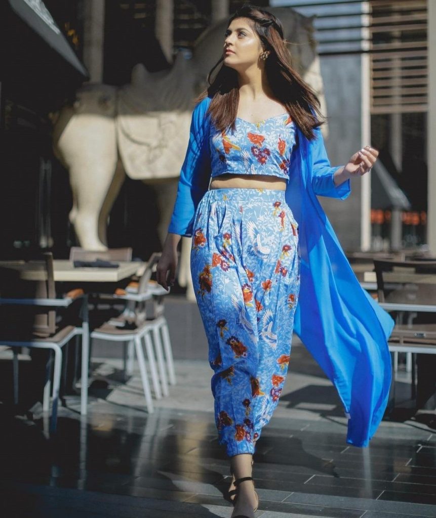 Crop-Top and Dhoti Pants