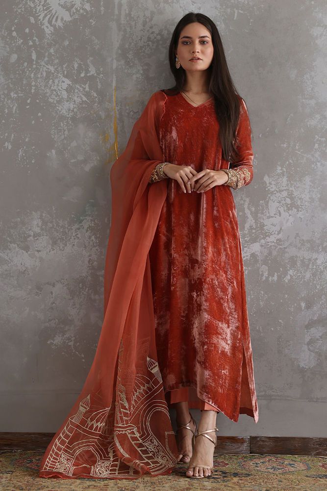 Velvet: Cozy & Gorgeous