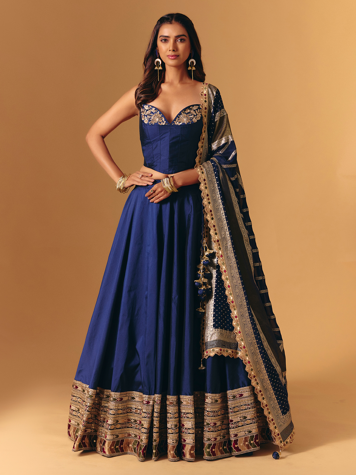 What Is a Readymade Lehenga Choli?