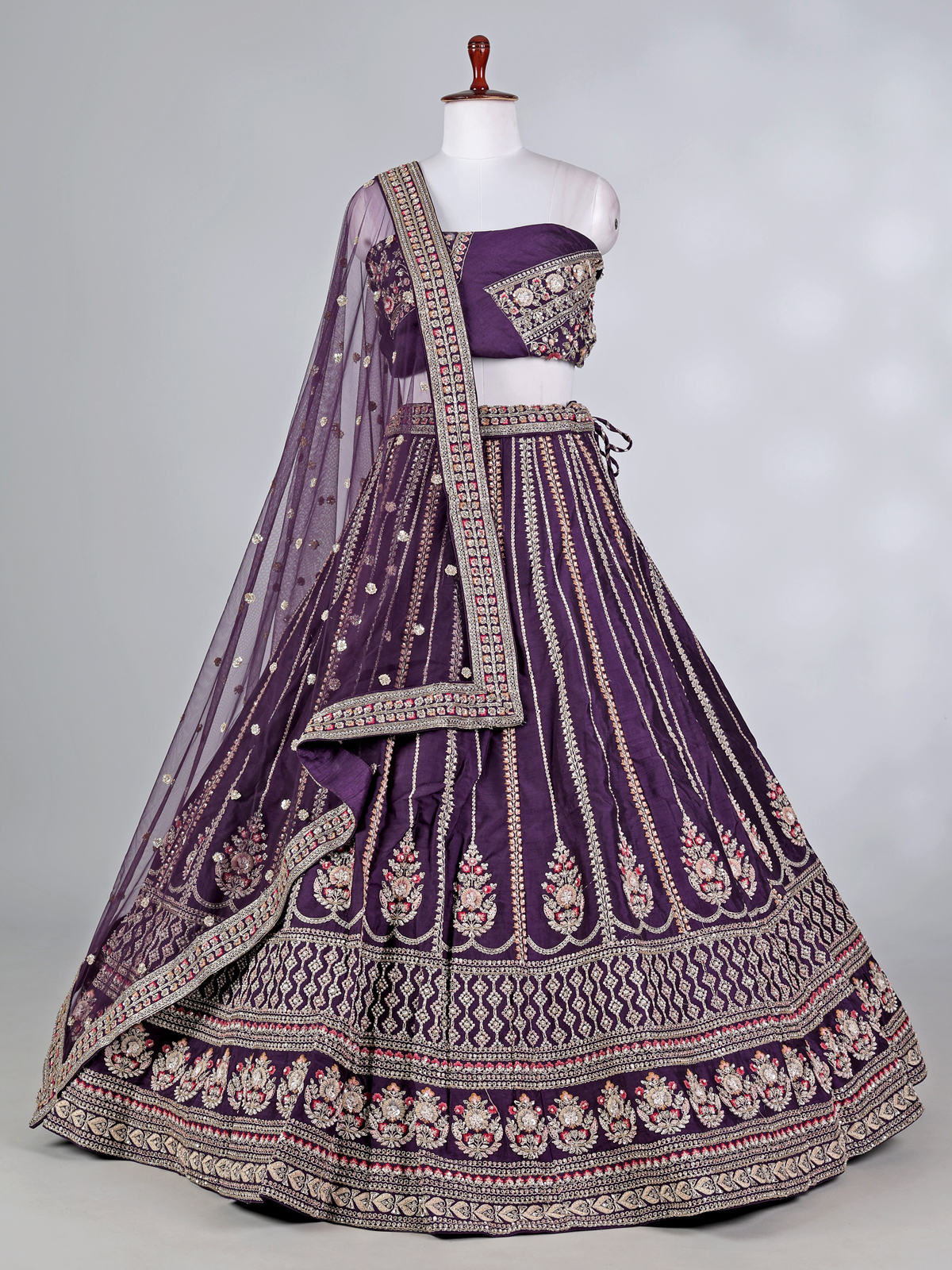 What Is a Custom Lehenga Choli?