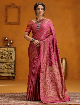 Magenta silk saree with zari highlights