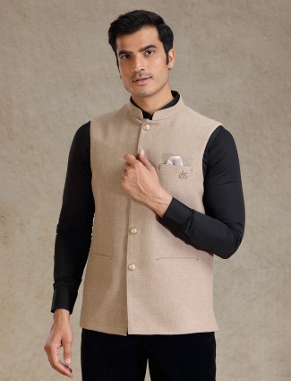 Elegant solid khakhi textured waistcoat