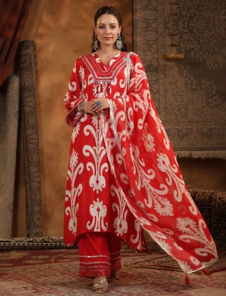 Red printed cotton silk kurti set with matching pant