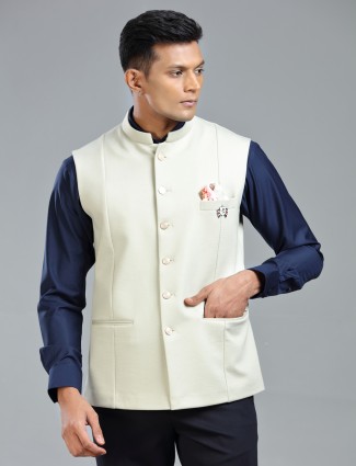 Cream sophisticated waistcoat in soft fabric