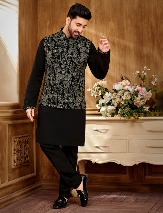 Classic appeal black resham waistcoat set for men