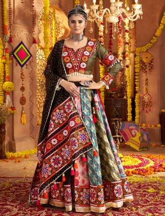 Black lehenga choli set with dupatta for navratri