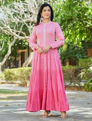 Pink full sleeve cotton suit for festivals