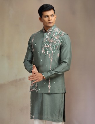 Classic green silk waistcoat set